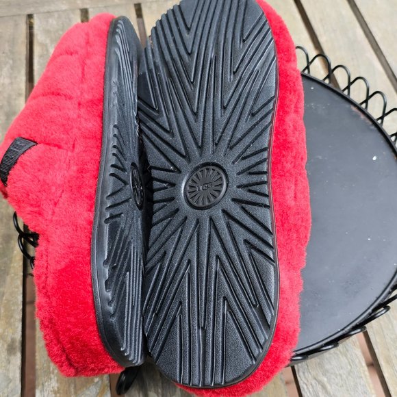 UGG Slides Samba Red Mens M FLUFF YOU Indoor Outdoor Slippers Sandals 12 USA 45 - Picture 12 of 14